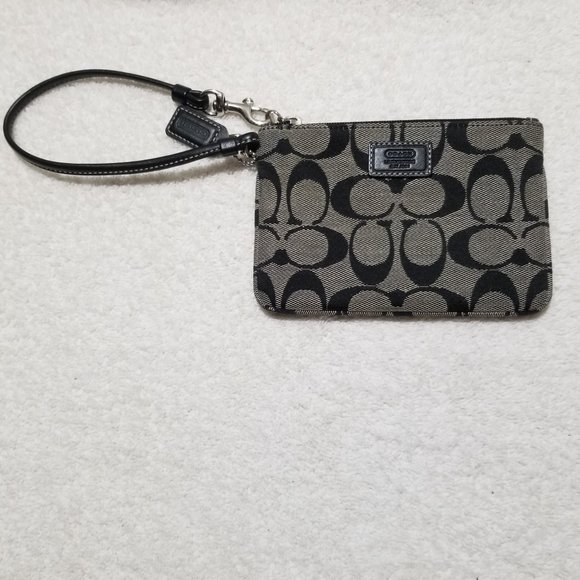 Coach wristlet handbag - Picture 1 of 6
